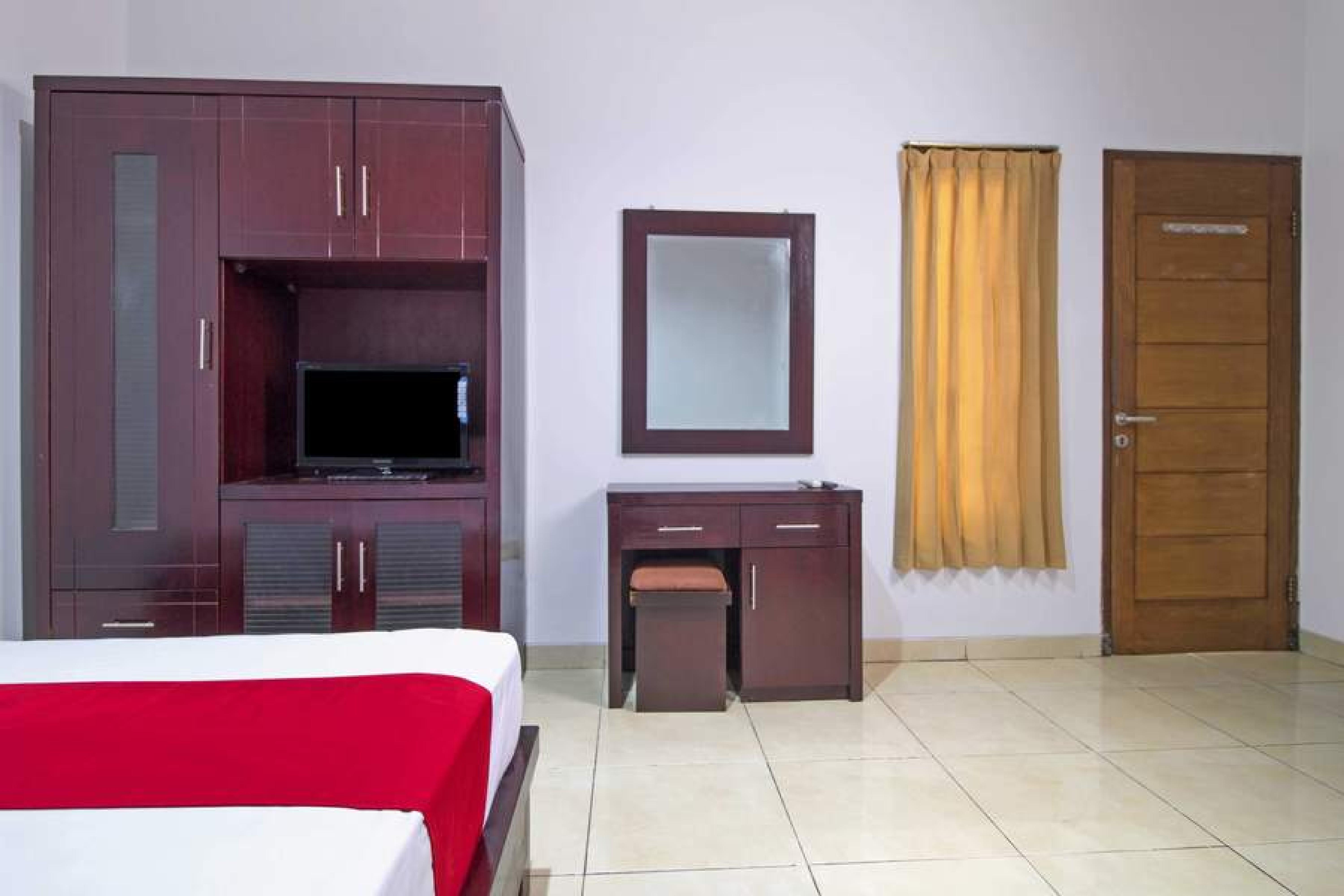 Hotel Reddoorz @ Pangeran Antasari 2 Cilandak  Exteriér fotografie