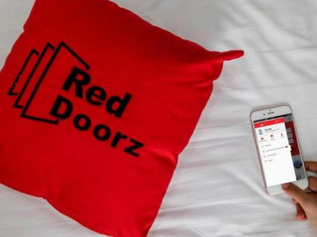 Hotel Reddoorz @ Pangeran Antasari 2 Cilandak  Exteriér fotografie